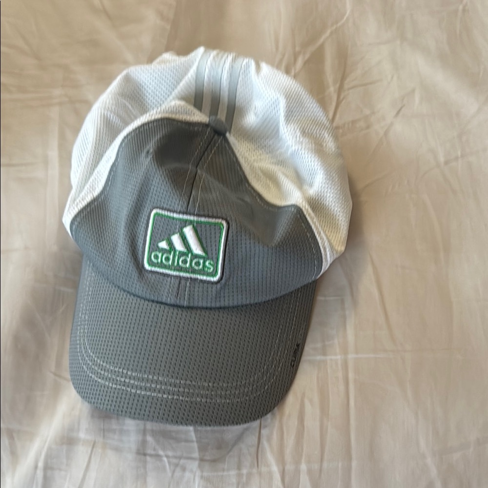 ⛳️ sale!! Adidas Gray and White Cap